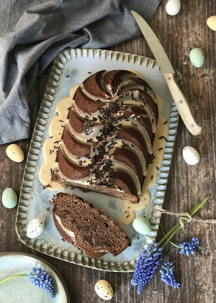 Schokoladen-Mandel-Kuchen mit Baileys-Guss - Von Januar bis Dezember