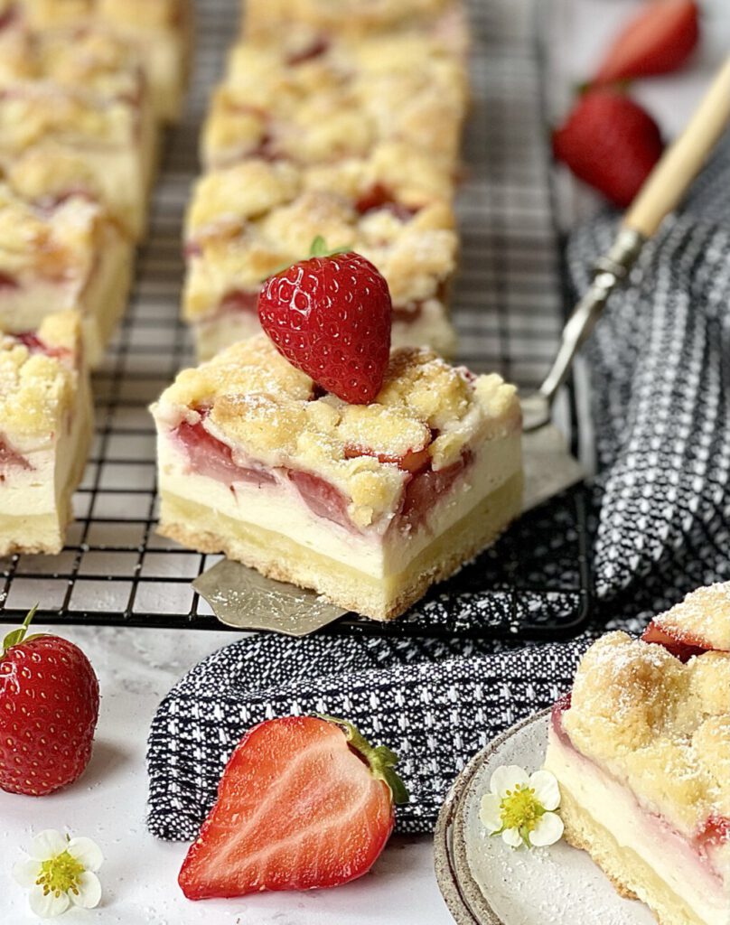 Erdbeer-Streusel-Käsekuchen - Von Januar bis Dezember