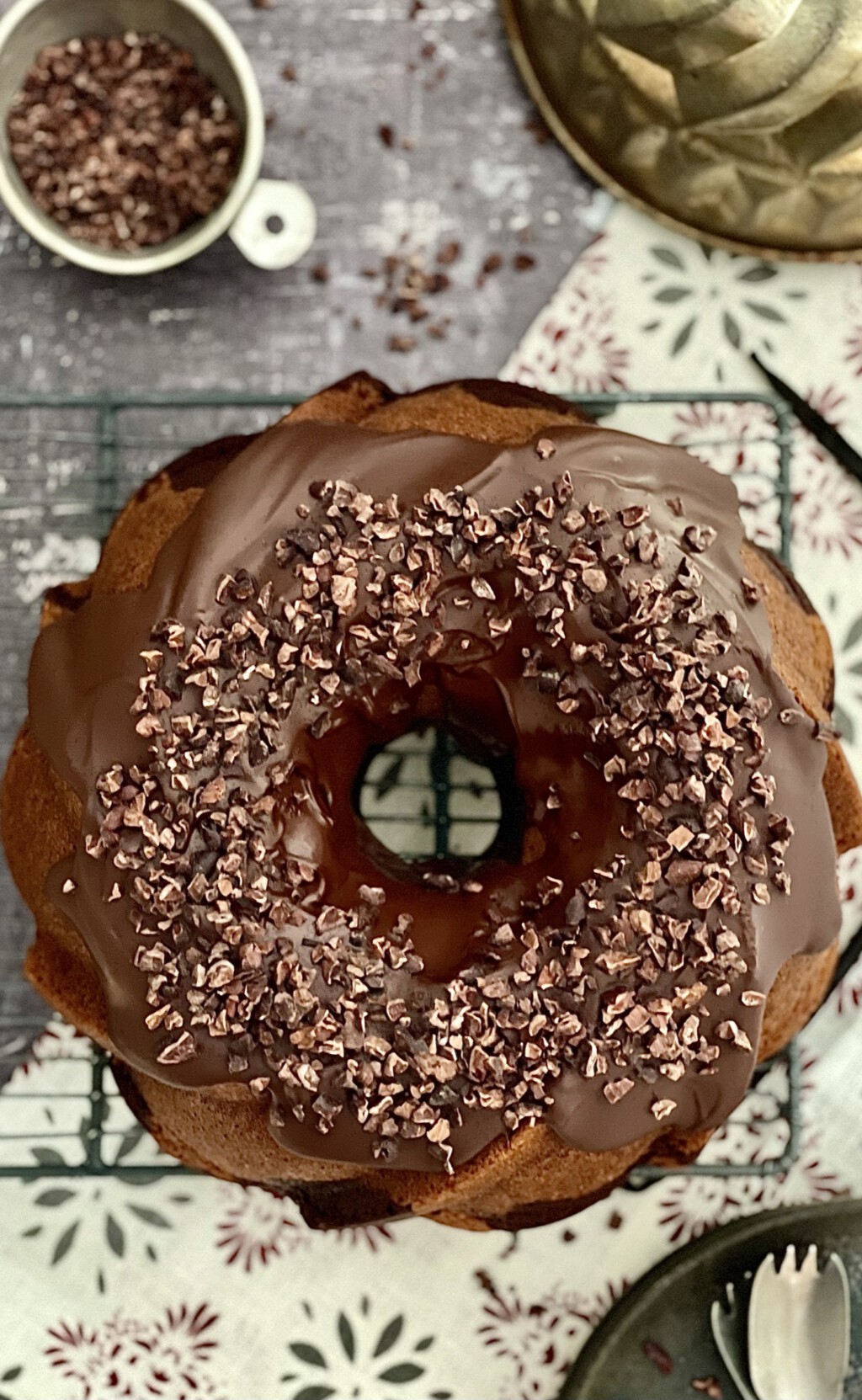 Veganer Schwarzwälder-Kirsch-Gugelhupf - Von Januar bis Dezember