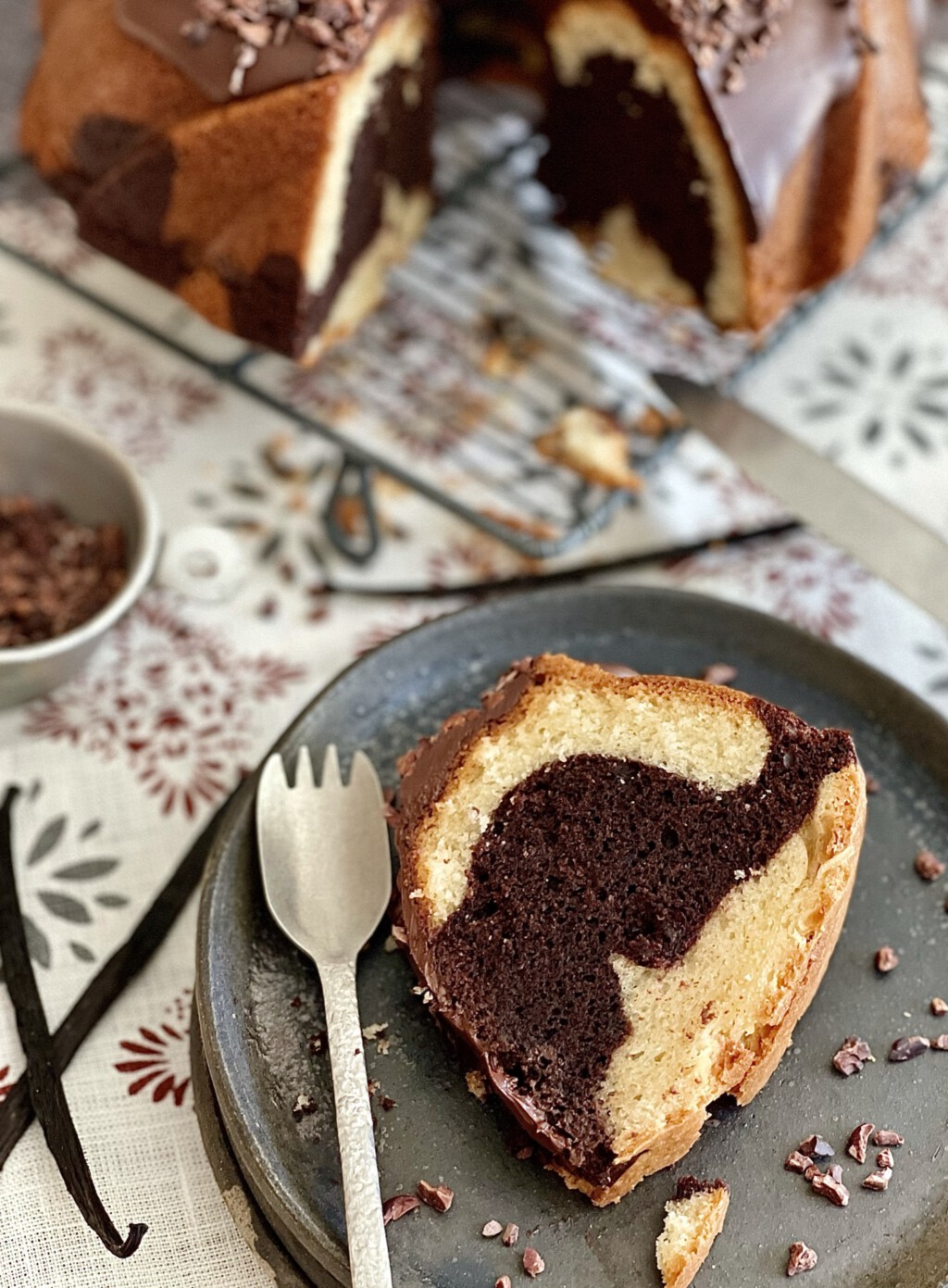 Veganer Schwarzwälder-Kirsch-Gugelhupf - Von Januar bis Dezember