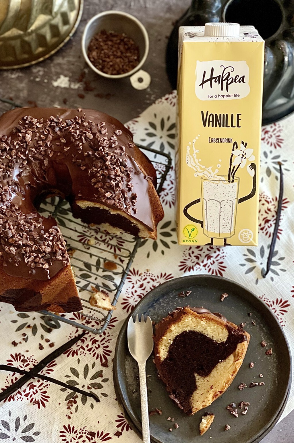 Veganer Schwarzwälder-Kirsch-Gugelhupf - Von Januar bis Dezember