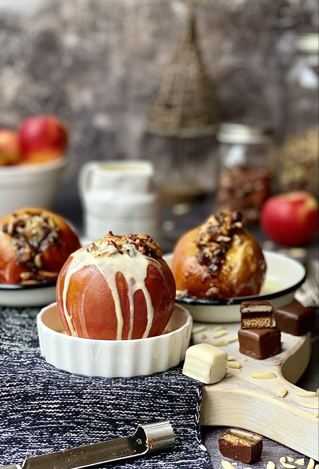 Weihnachtliche Bratäpfel mit Vanillesauce - Von Januar bis Dezember